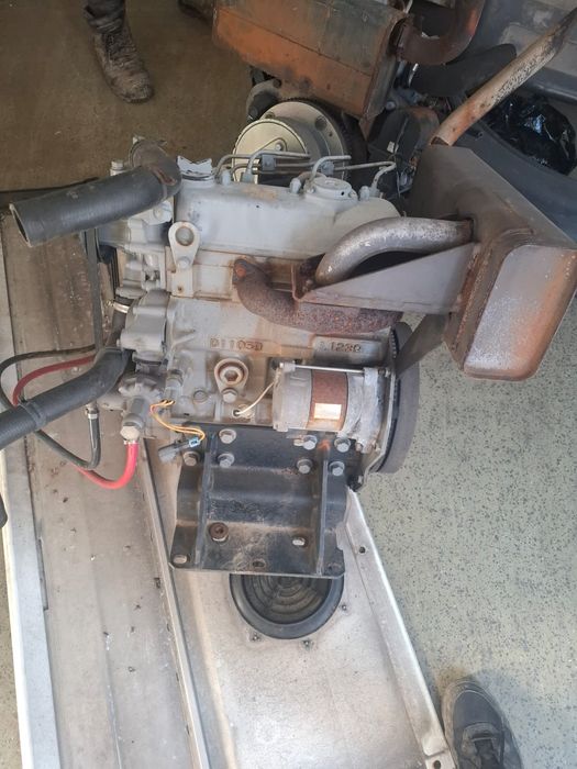 Silnik Kubota 3 cylindry   d11 05