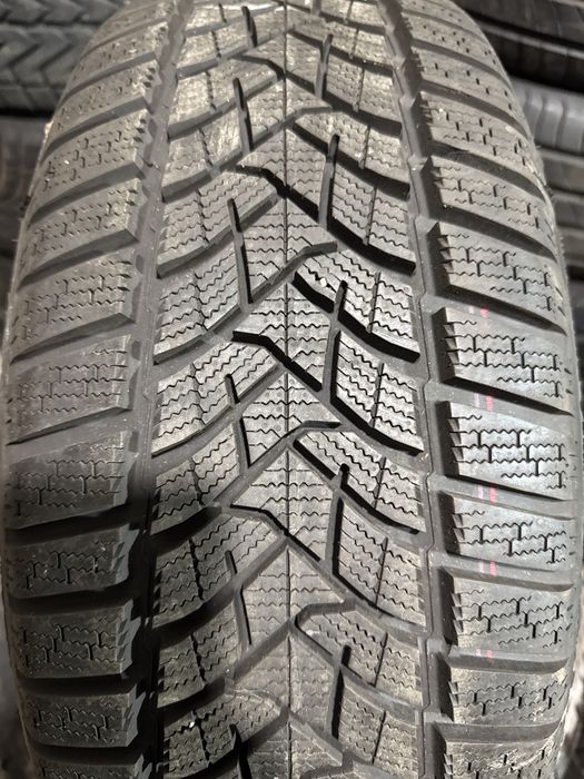 Шина б.у 1 шт 215 55 R17 Dunlop Winter Sport 5 98V 1 шт