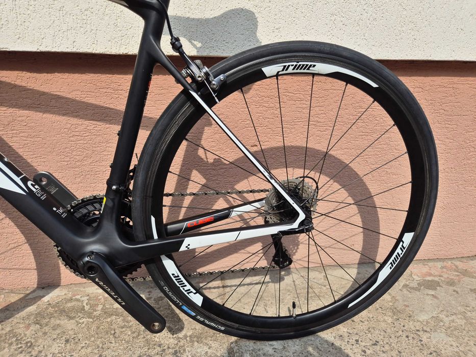 Rower szosowy full carbon, koła carbon Cube Attain, endurance