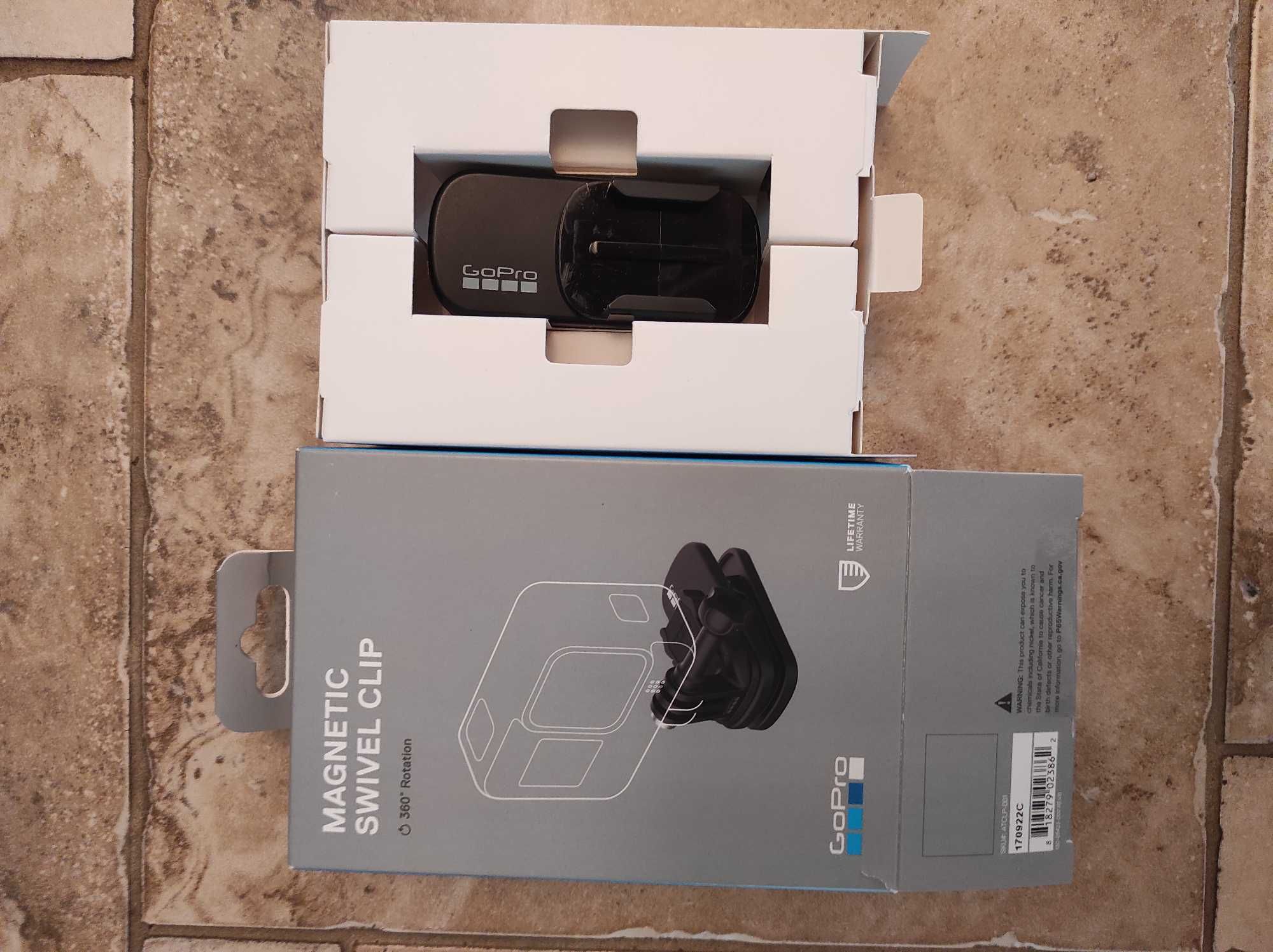GoPro 11 z 2023 roku z akcesoriami