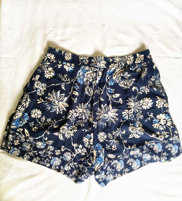 H&M Szorty z miękkiej wiskozy rozm. 36-38