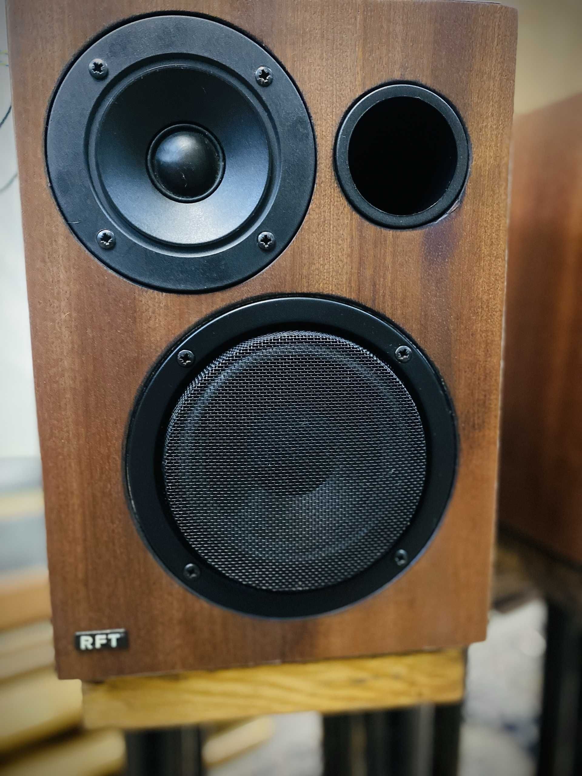 Kolumny RFT BR 25 HI FI-  25 VA.+ podstawy