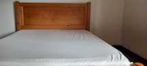 Cama de casal em pinho maciço