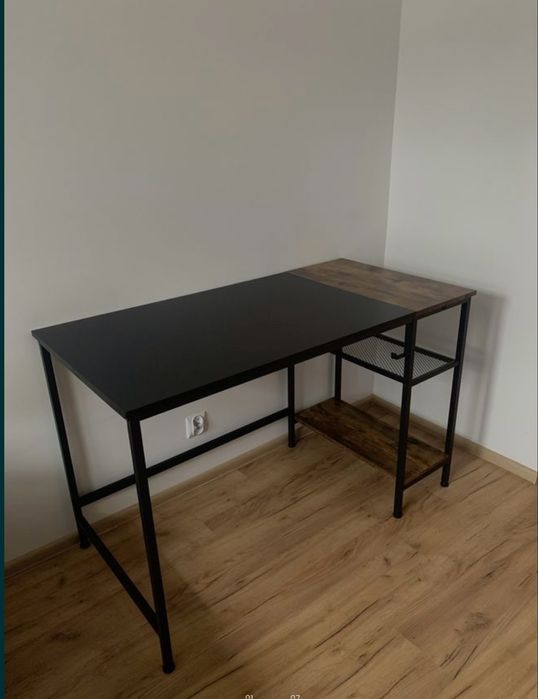 Nowoczesne biurko  plus regał na kółkach  gratis. Okazja!