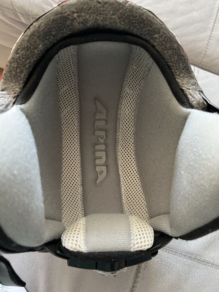 Kask narciarski dla dziecka