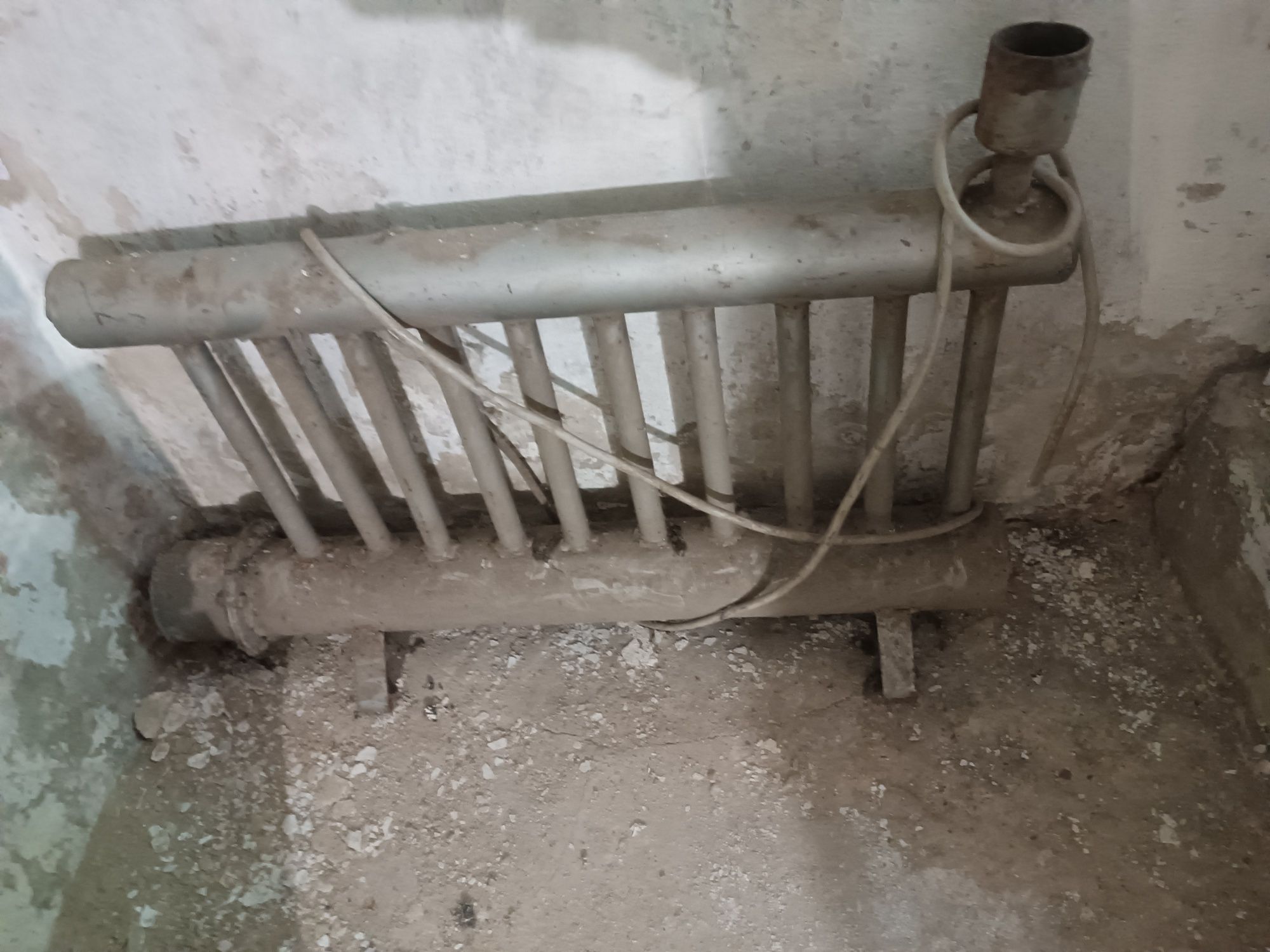Котел твердопаливний на 220 м.кв.  радіатор, камін електричний для в
