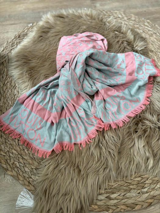 Szal damski Louis Vuitton stan bdb