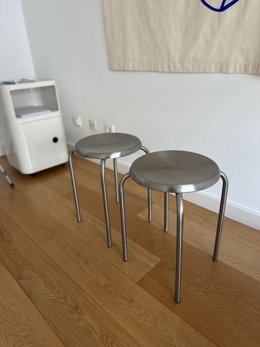 Banqueta de Aço – Zara Home (28x28x45 cm)