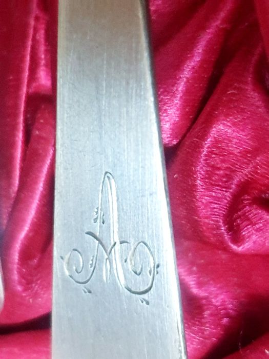 Conjunto de 13 antigas colheres de chá/sobremes em prata portuguesa