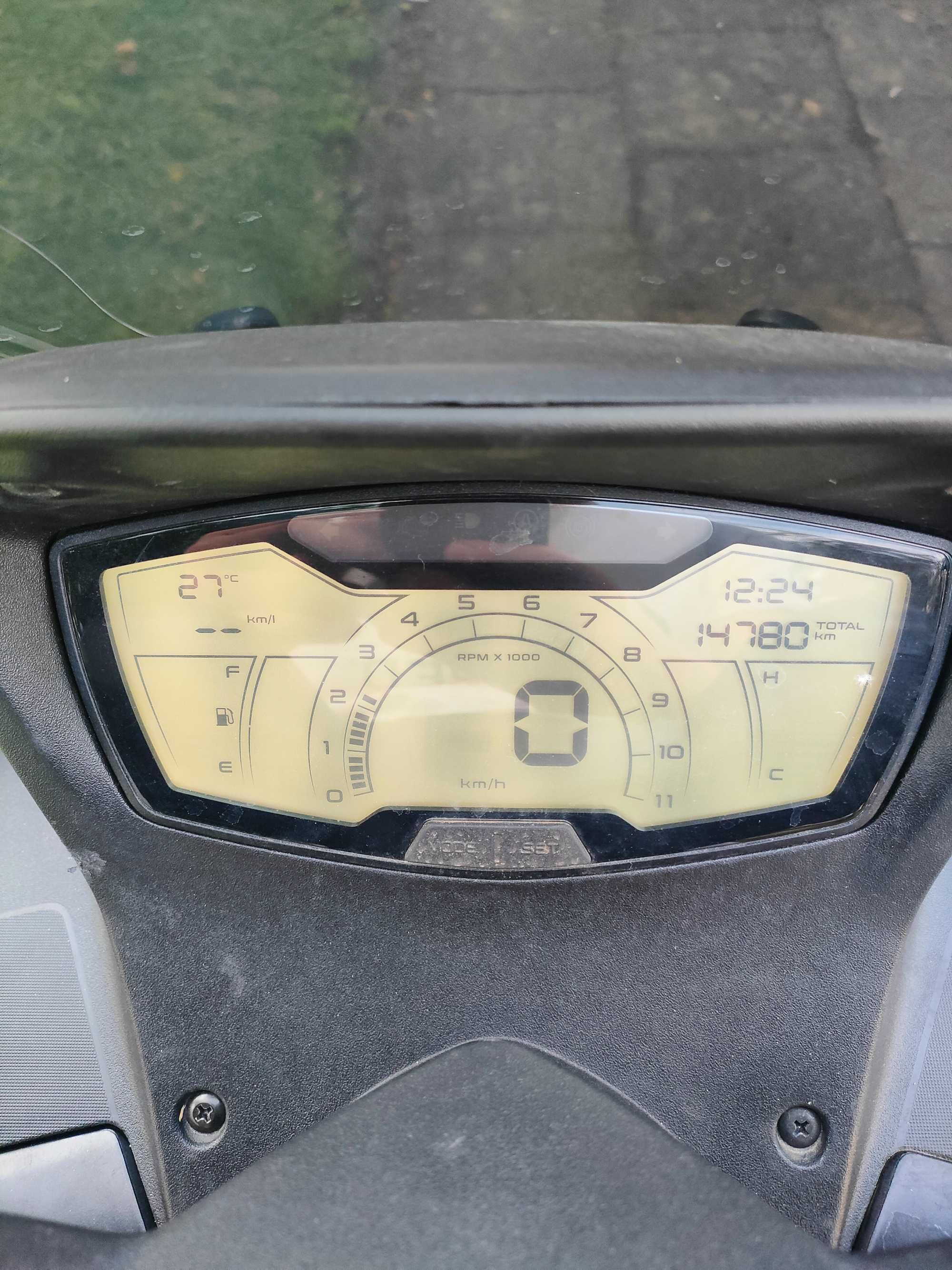 Aprilia SXR 50 SKUTER 2021R 100% Sprawny Niski Przebieg Transport RATY