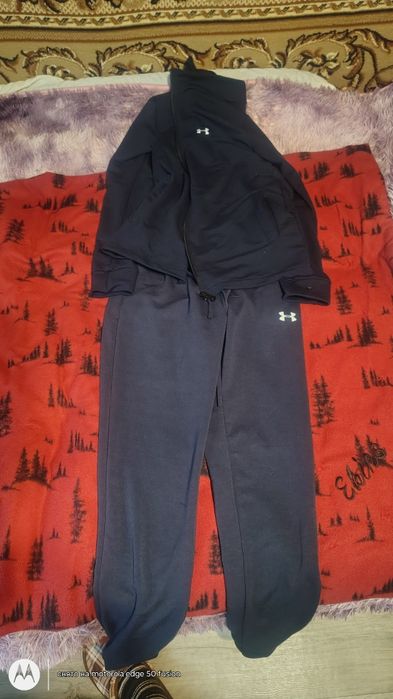 Продам Спортивный костюм мужской