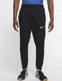 Спортивные штаны Nike Dri-Fit