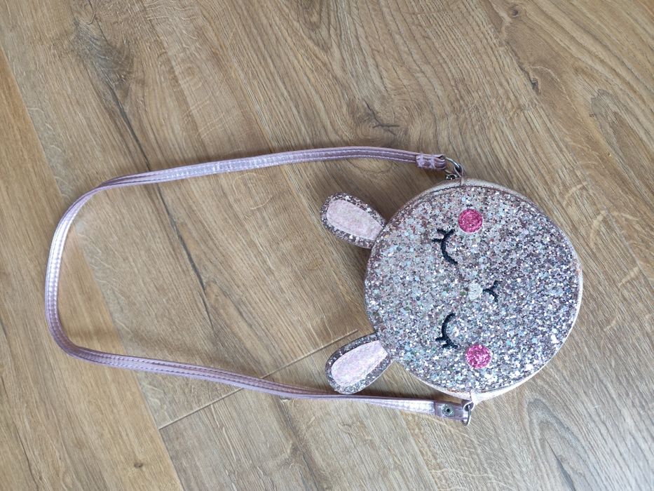 Piękna torebka dziecięca