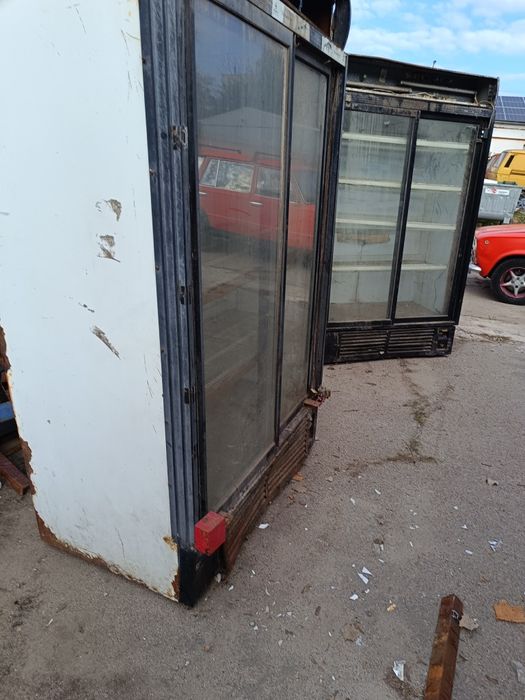 Холодильна вітрина, Двохдверні