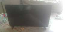 TV Polaroid TQL43F4PR001 43'' com backlight avariado