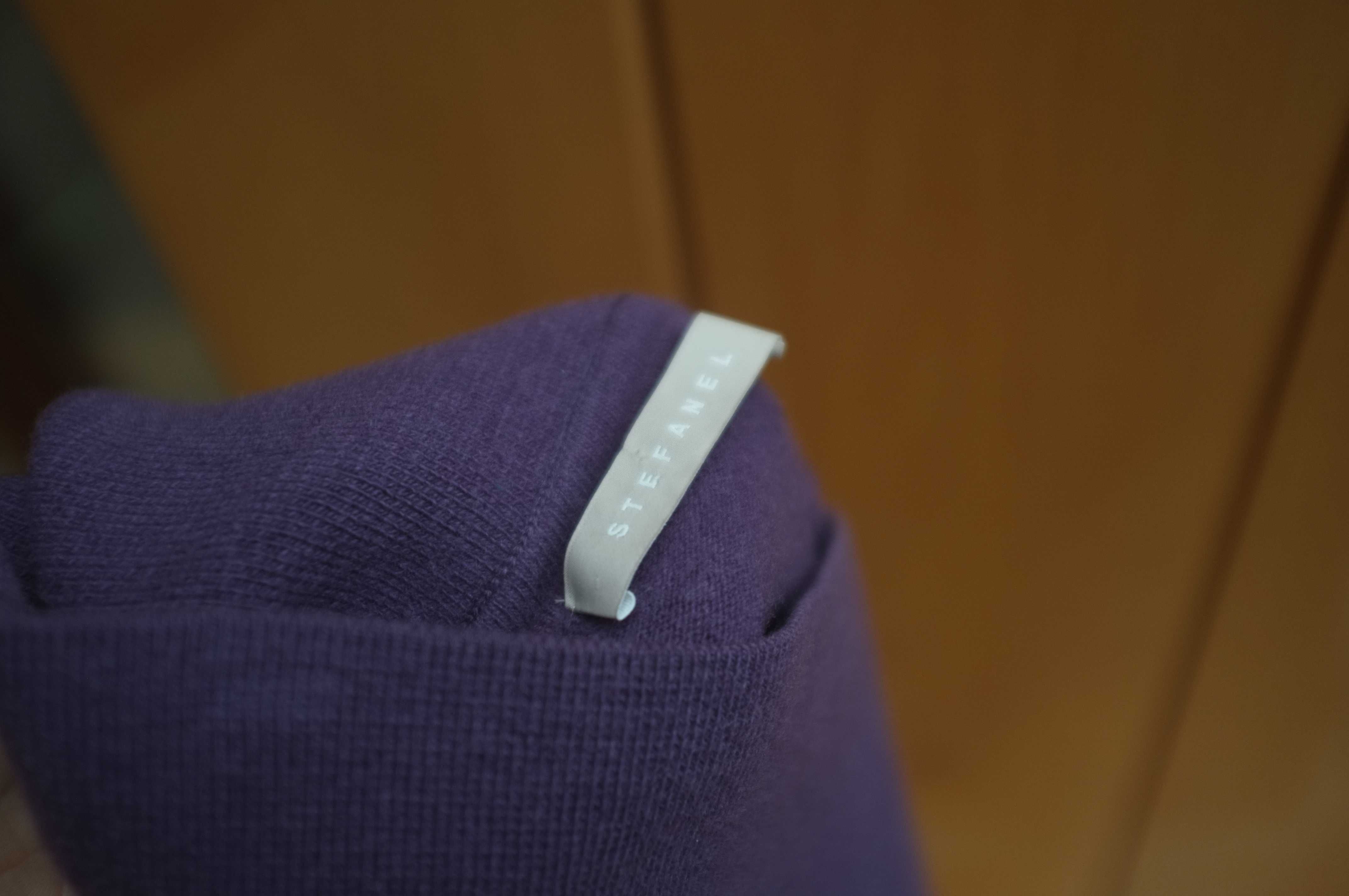 dzianinowa zimowa sweterkowa wełniana ołówkowa spódnica Stefanel
