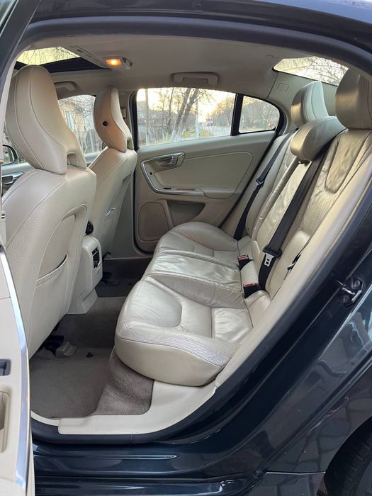 Продам VOLVO S60 2011р SUMMUM