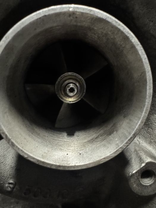 Turbosprężarka bmw 530d e60 GT2260V