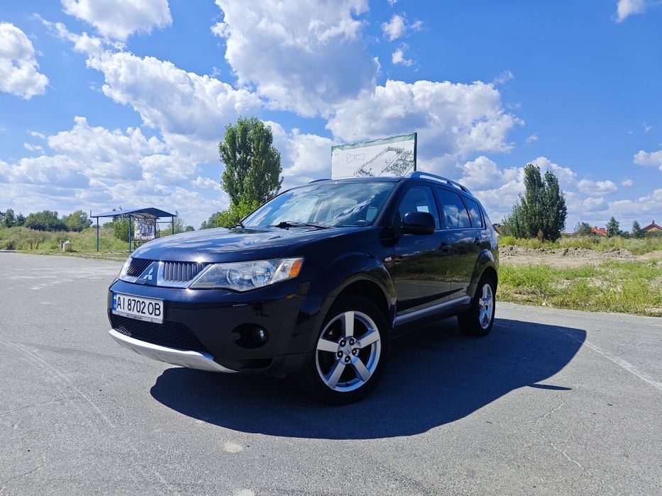 Mitsubishi Outlander 2 / 4x4 / 7 місць /