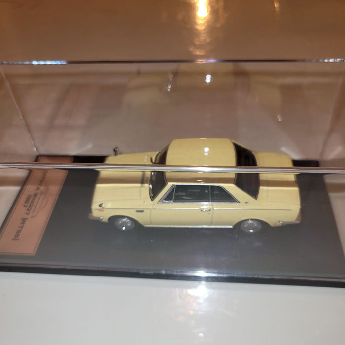 Carro miniatura Toyota