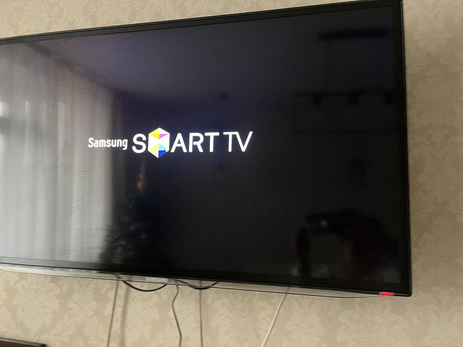 Телевізор Samsung UE40ES6307 Смарт Hub TV