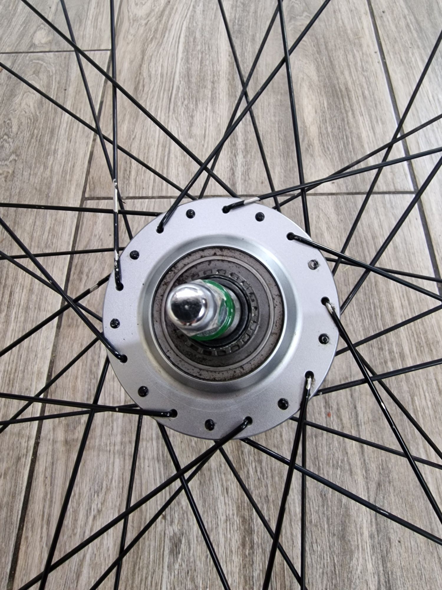 Koło do roweru tylne 28 cali Shimano Nexus 8
