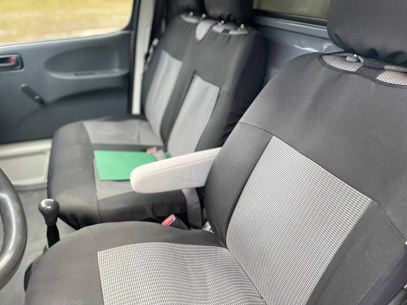 Samochód ciężarowy marki
Toyota Hiace Van 2,5 TYP: H1,