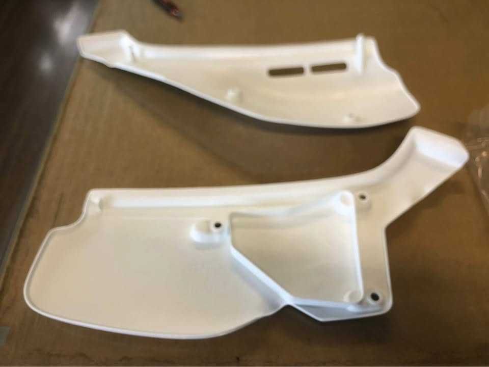Tampas laterais Honda XR 600 NOVAS