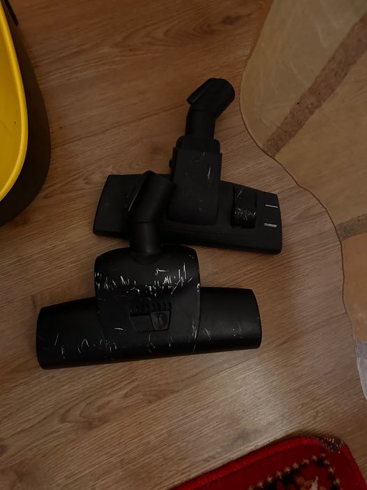 Пилосос Kärcher.