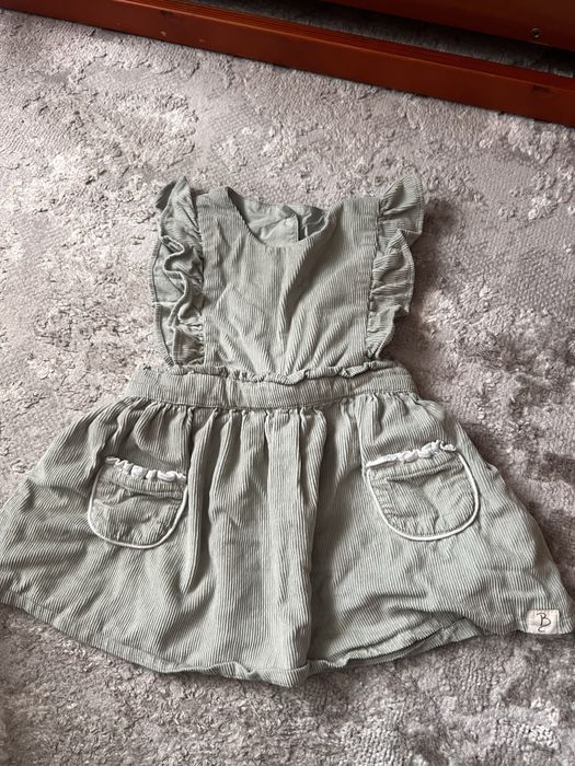 Сукні на 3-6 місяців