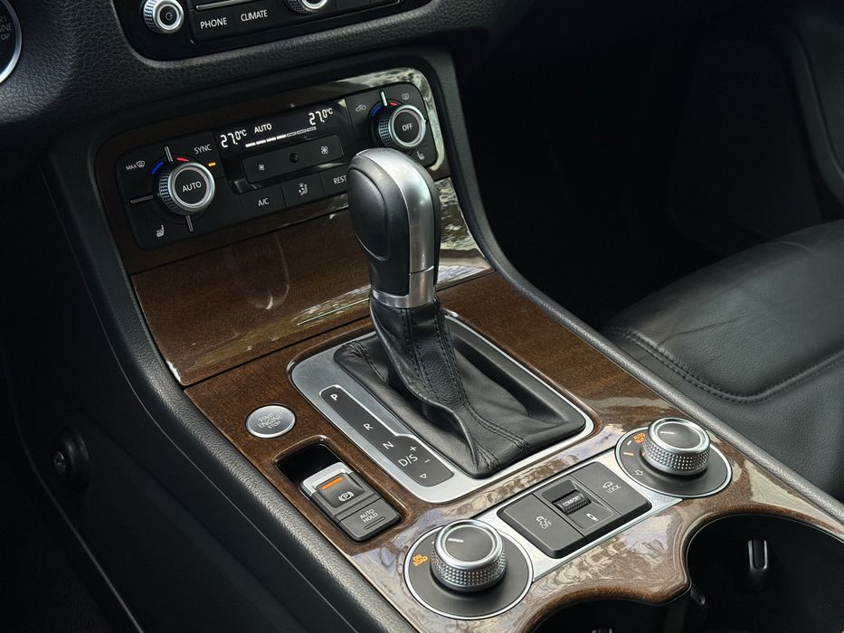 Volkswagen Touareg, 152т.км., цілий, пневмо