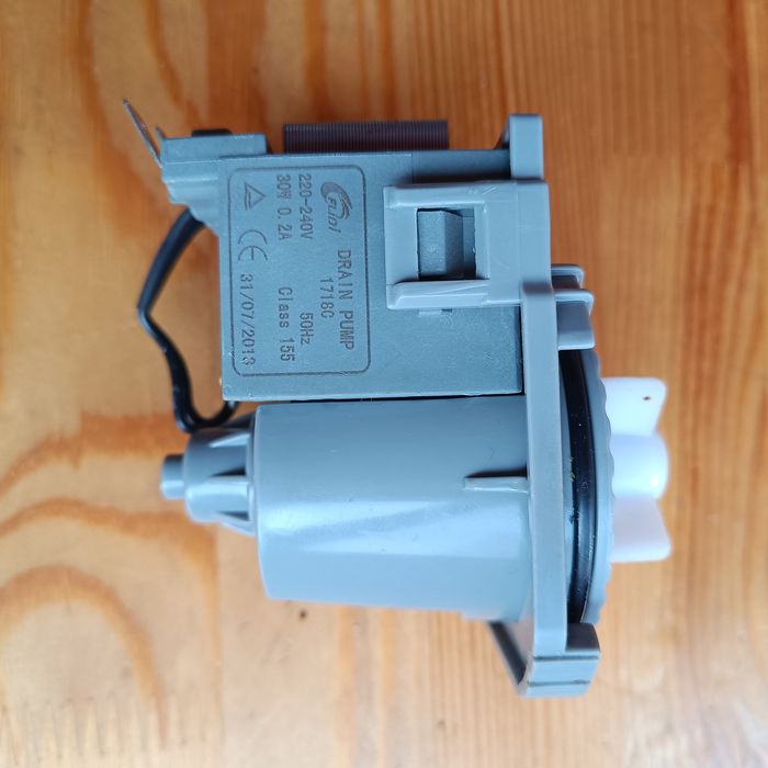 До посудомийної машини Candiy CDCP 8