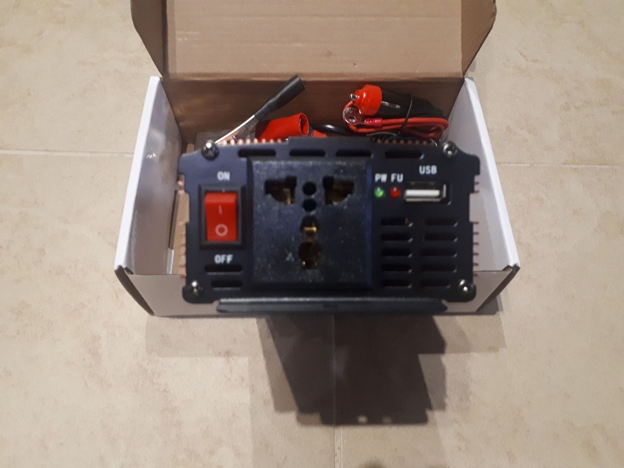 Инвертор преобразователь напряжения POWER INVERTER 1000W 12B/220B