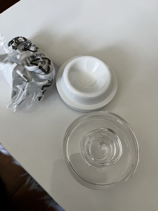 Ładowarka z podstawką do szczoteczki sonicznej