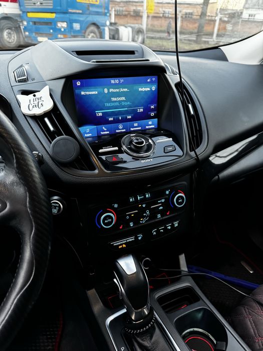 Ford escape titanium 2018 рік