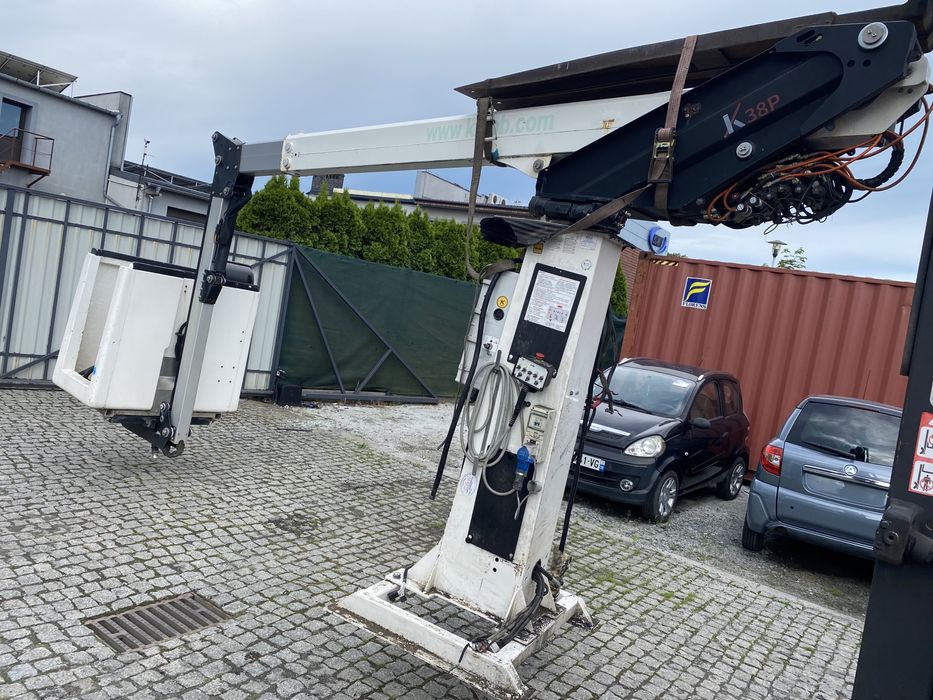 Podnośnik koszowy Renault Master III kosz