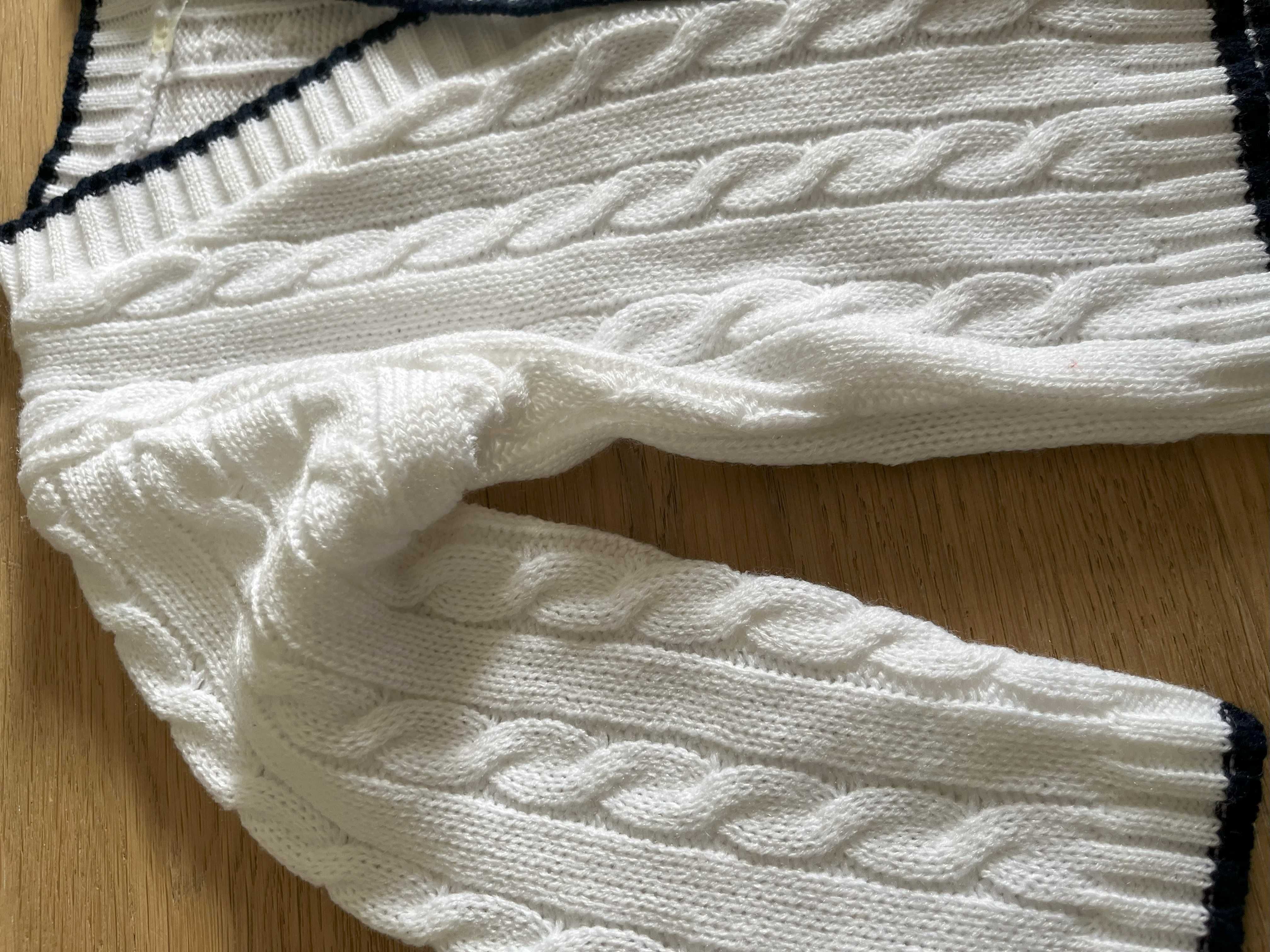 biały elegancki sweter dla chłopca