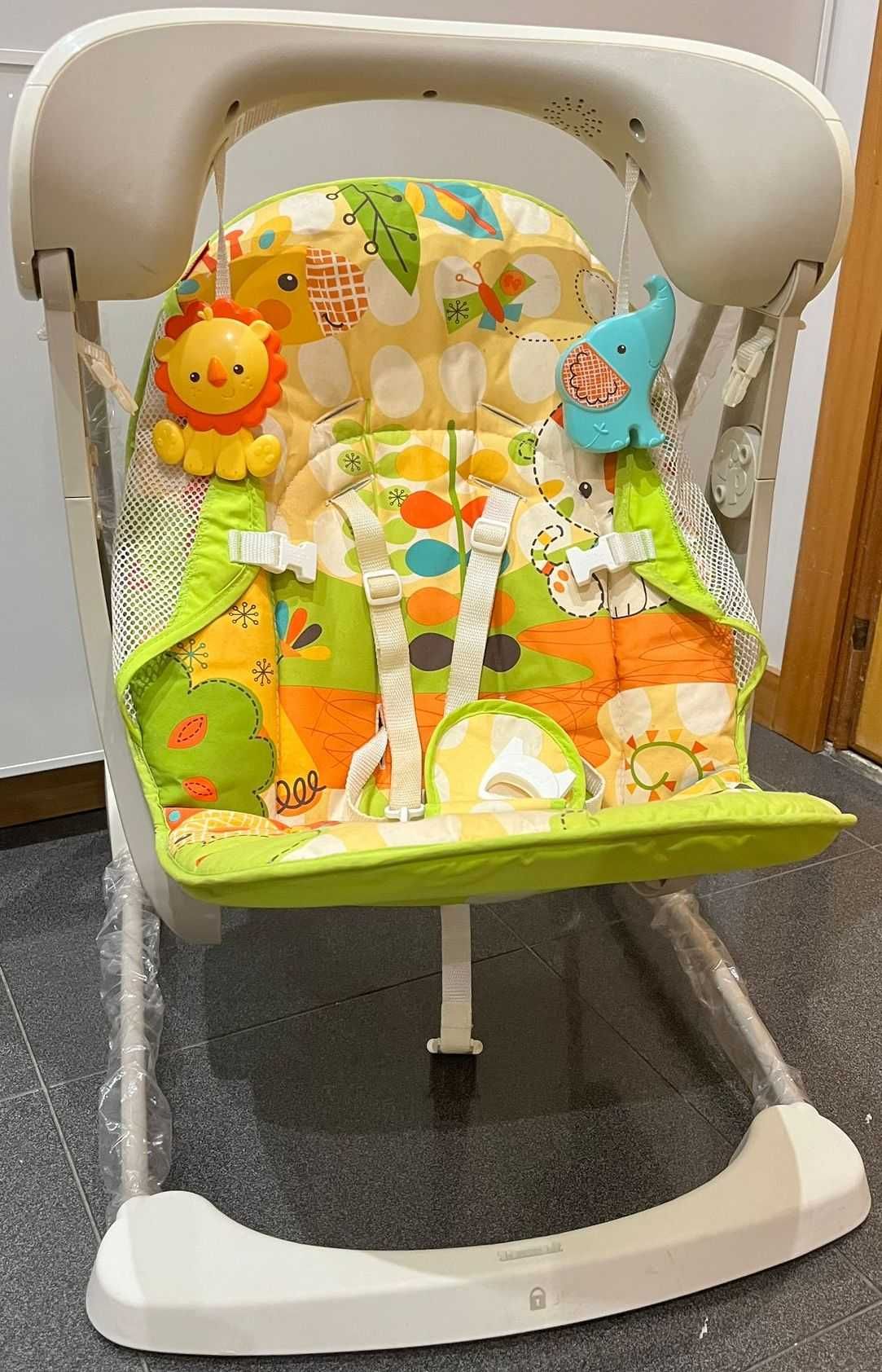 Espriguiçadeira com baloiço e música - Fisher-Price® Sunny Days