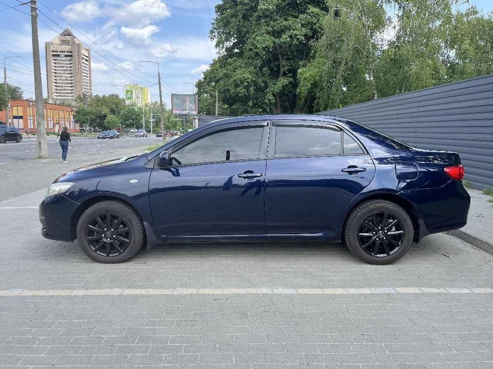Продам Toyota Corolla