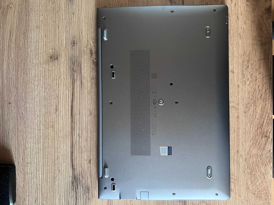 HP ZBook 15U G5 i7-8650U Radeon PRO WX 3100 16/512 GB