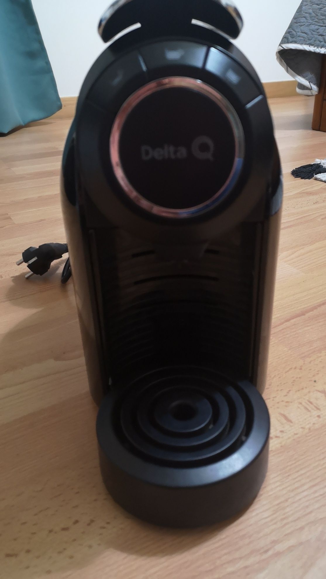 Máquina de café DELTA Q