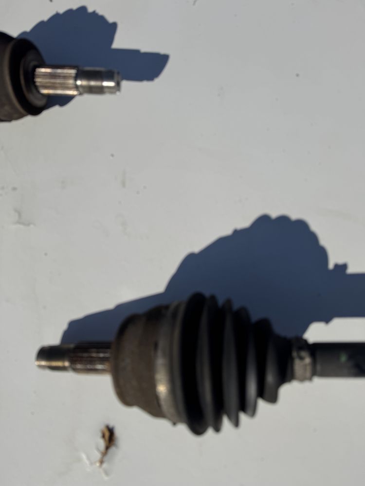 Opel corsa E półoś prawa długa 1.4 turbo