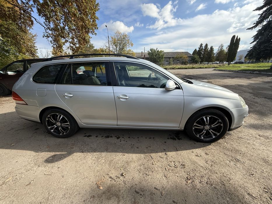Продам Volkswagen Golf 5