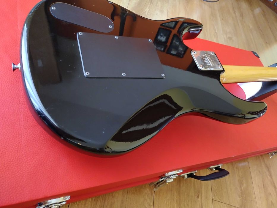 Superstrat Washburn Force G1-V Korea 1986 Old School Rock Vintage DEMO