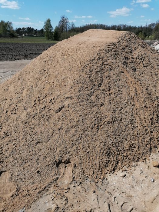 Zwir piasek ziemia tłuczen kamien