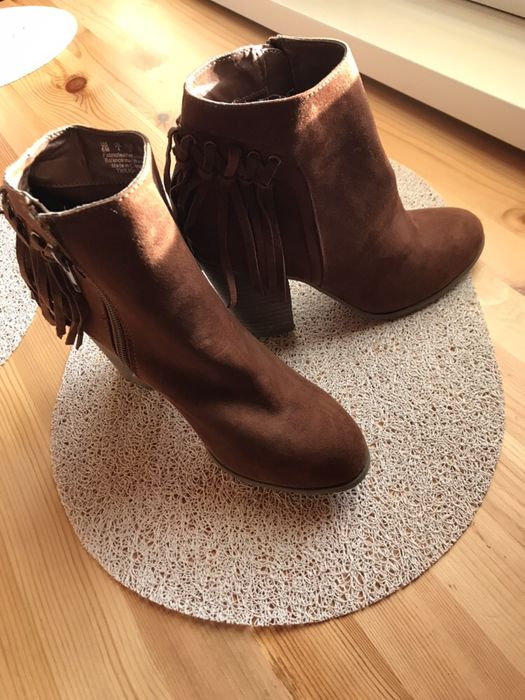 Botki Carlos Santana