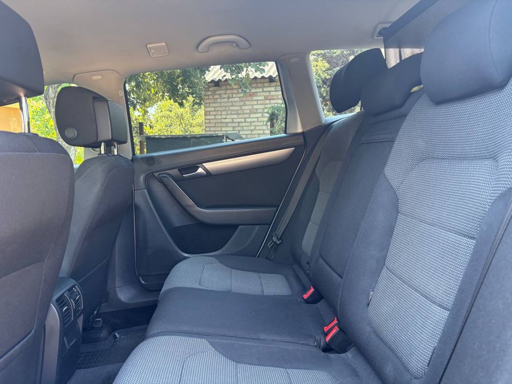 Продам VW Passat B7 2014 года
