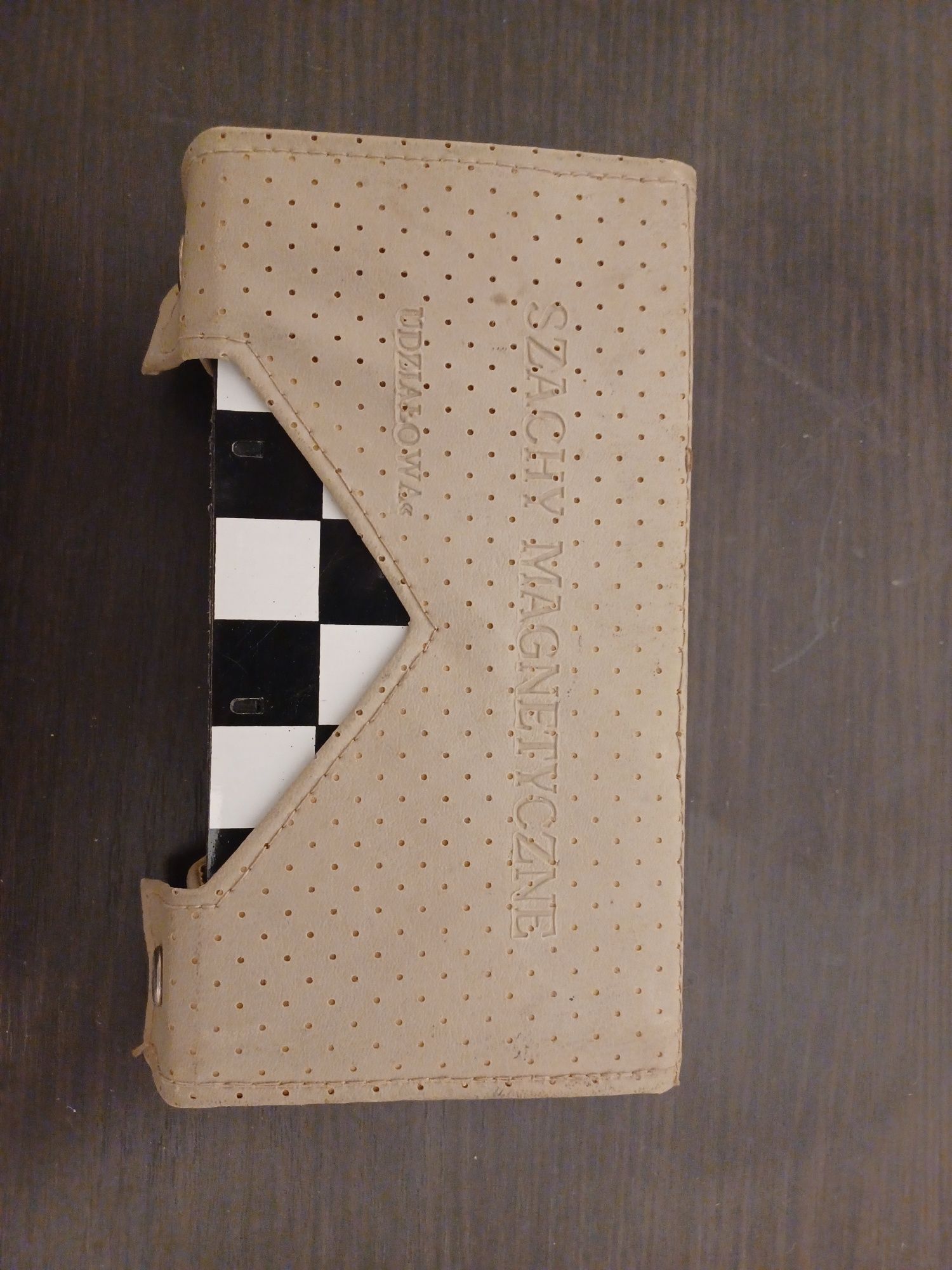 Szachy Magnetyczne Podróżne PRL oryginalny papier super stan