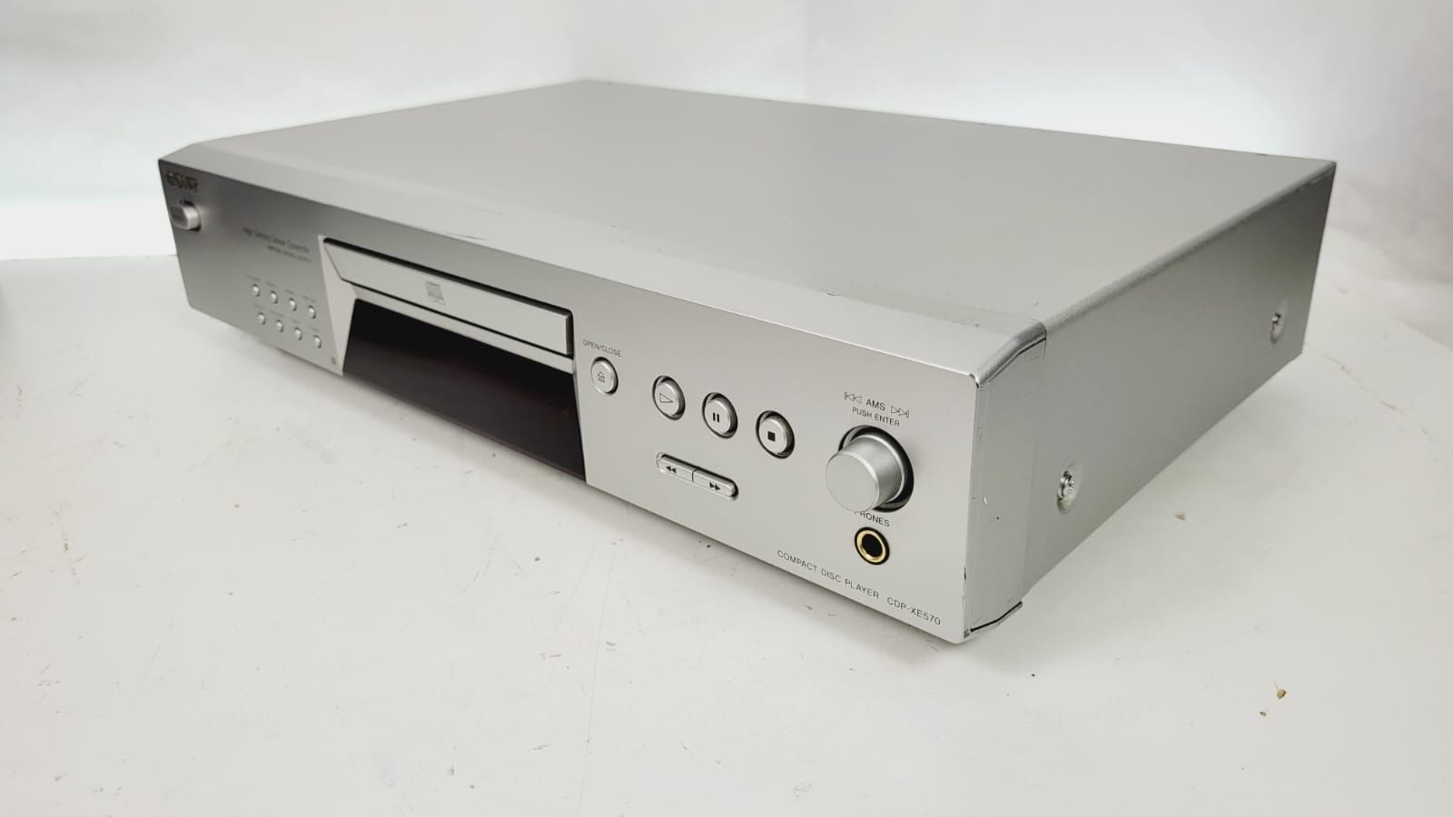 Sony CDP XE 570 NAJWYŻSZY MODEL Odtwarzacz płyt CD srebrny