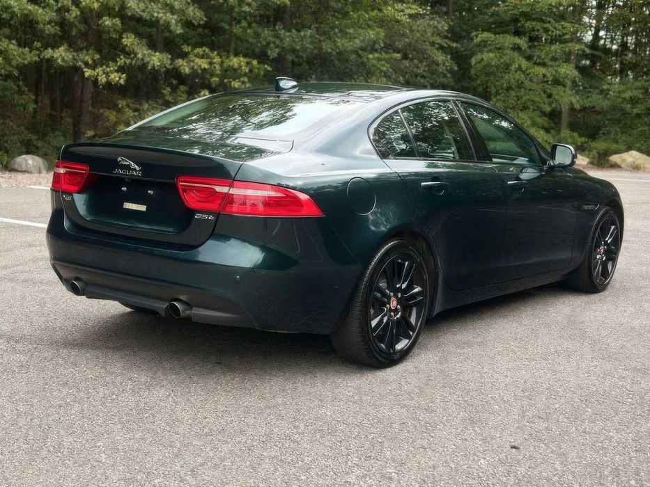 Jaguar XE 25t Prestige      2017
